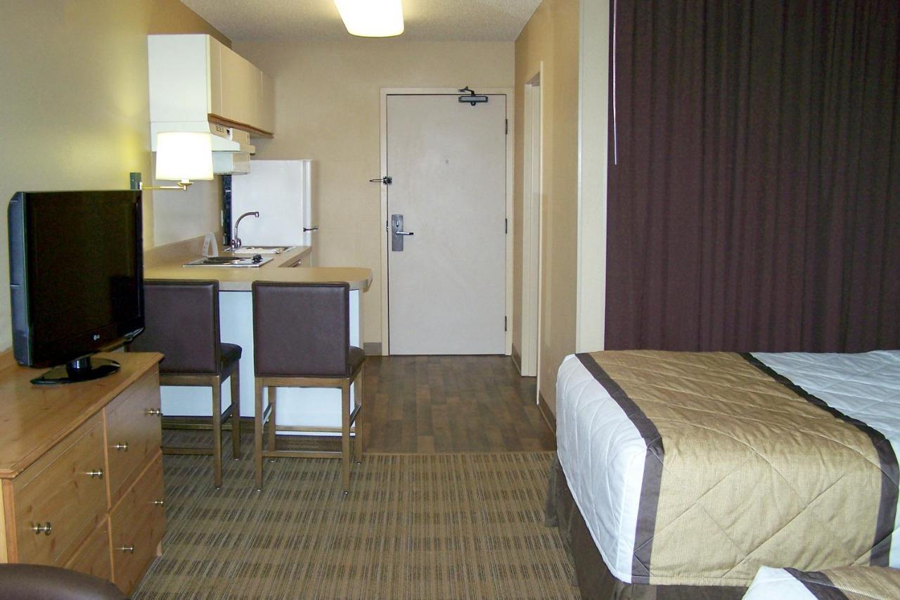 Extended Stay America Select Suites - Chicago - Lombard - Oakbrook Oakbrook Terrace Esterno foto