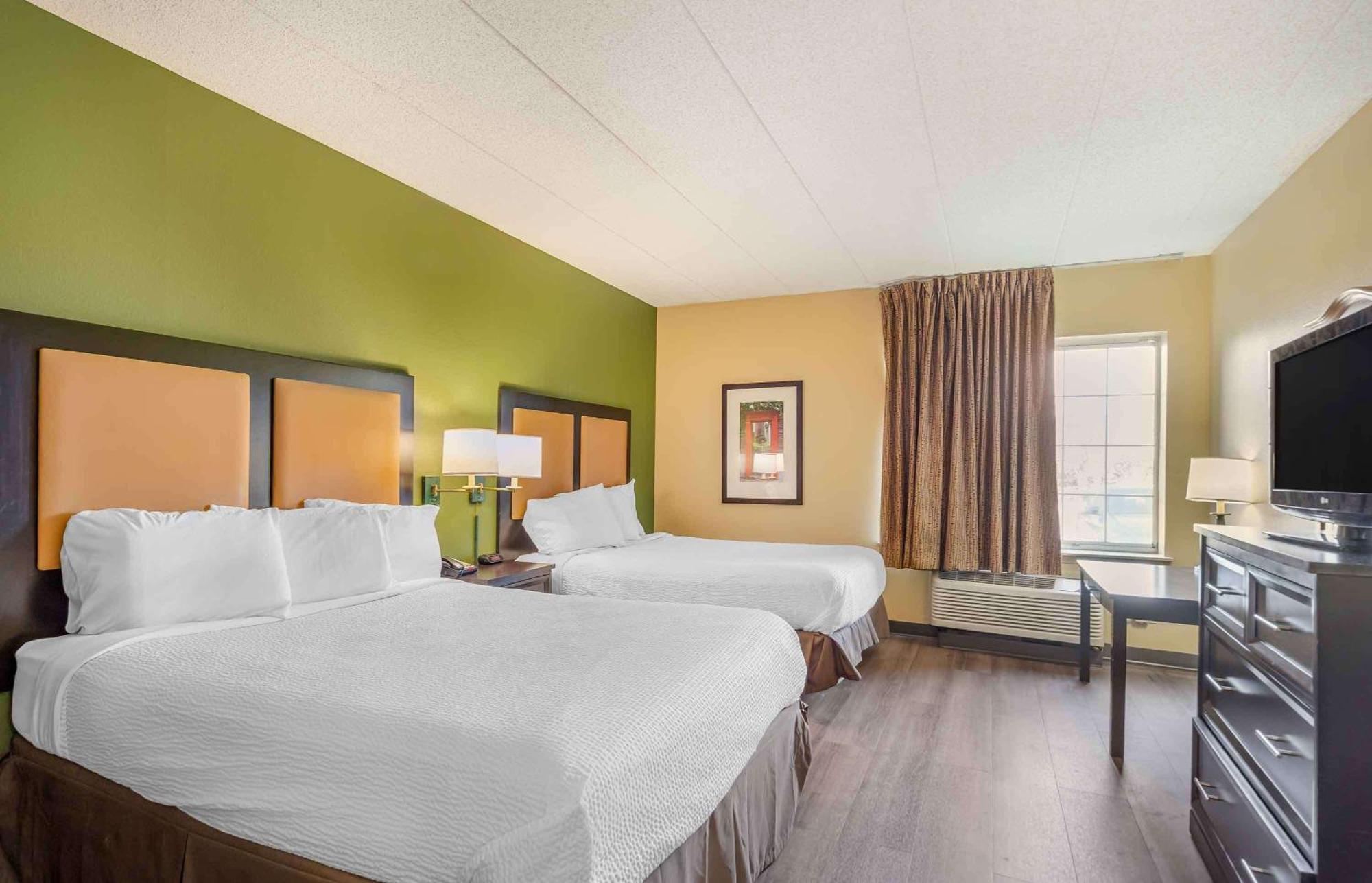 Extended Stay America Select Suites - Chicago - Lombard - Oakbrook Oakbrook Terrace Esterno foto
