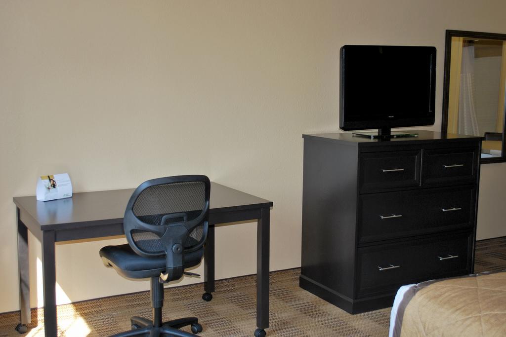 Extended Stay America Select Suites - Chicago - Lombard - Oakbrook Oakbrook Terrace Esterno foto