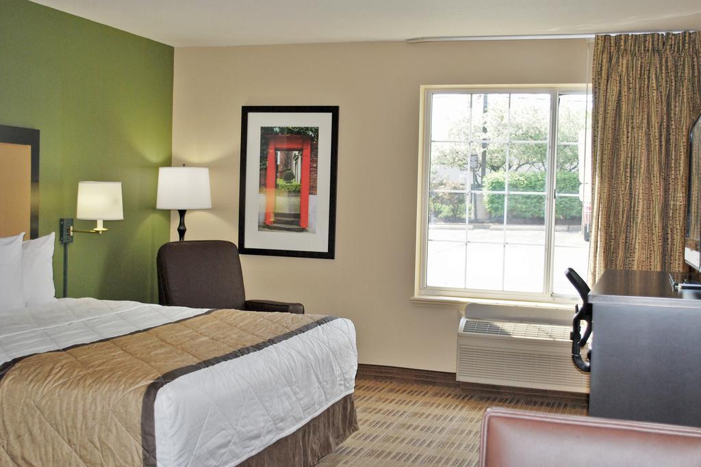 Extended Stay America Select Suites - Chicago - Lombard - Oakbrook Oakbrook Terrace Esterno foto